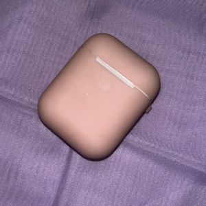 Pink 1st Gen Air Pod Case | Gently Used